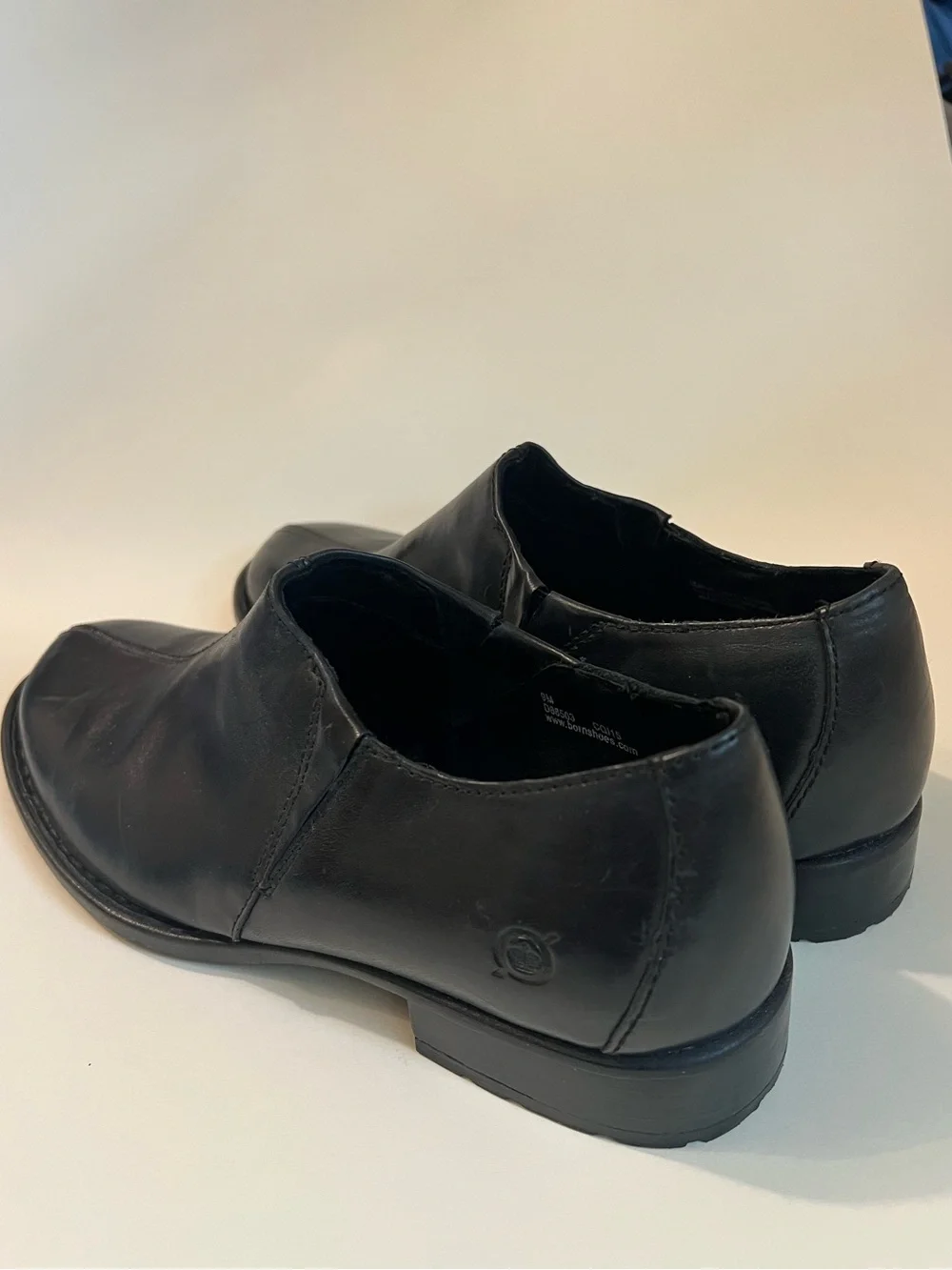 Born Black Leather Slip-On Woman’s Loafer Low Boot Shoes Size 9